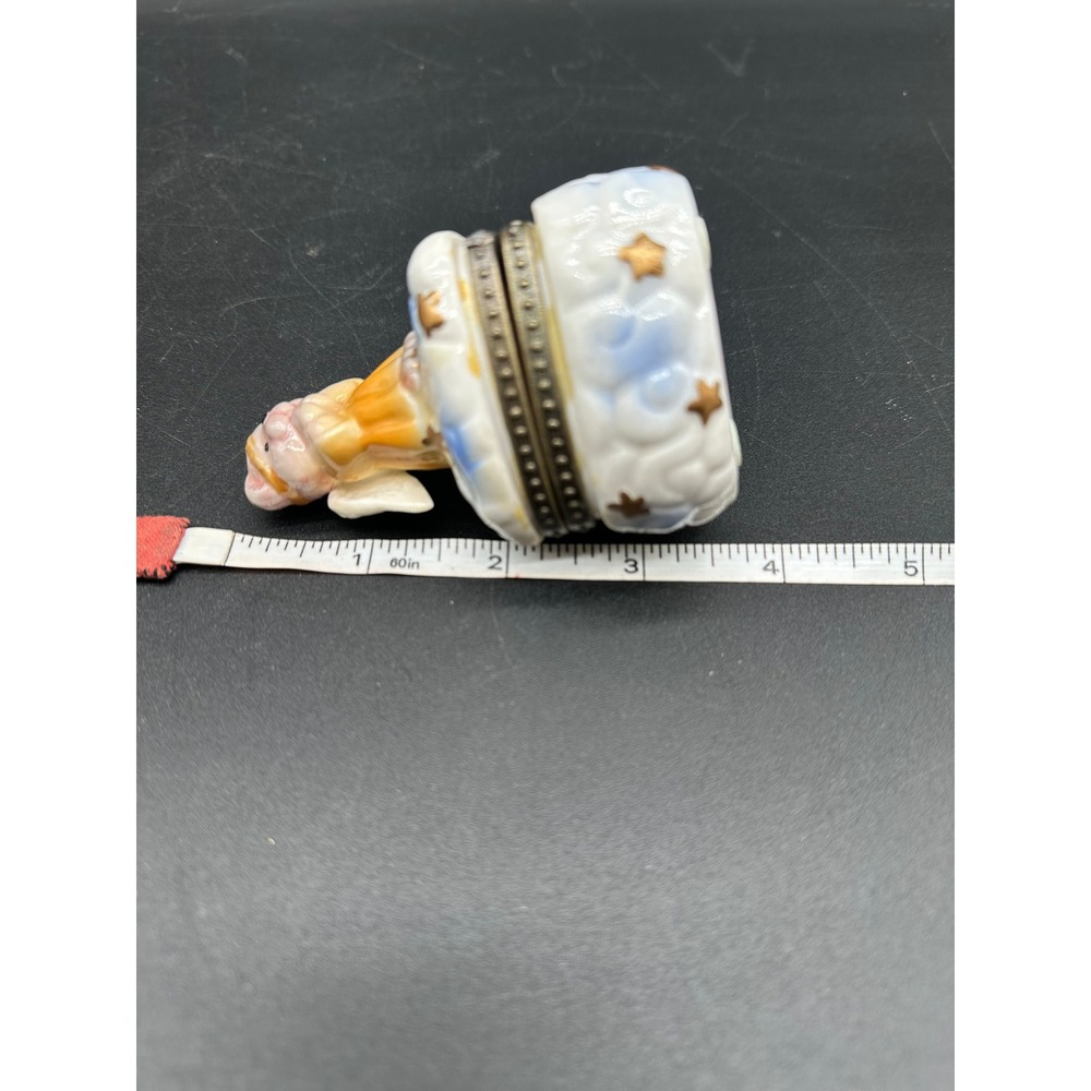 Vintage Porcelain Trinket Box Angel Bear On Cloud Heart Shape Hinged Lid - Picture 6 of 6